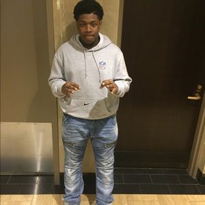 Meet your Posher, Delvon